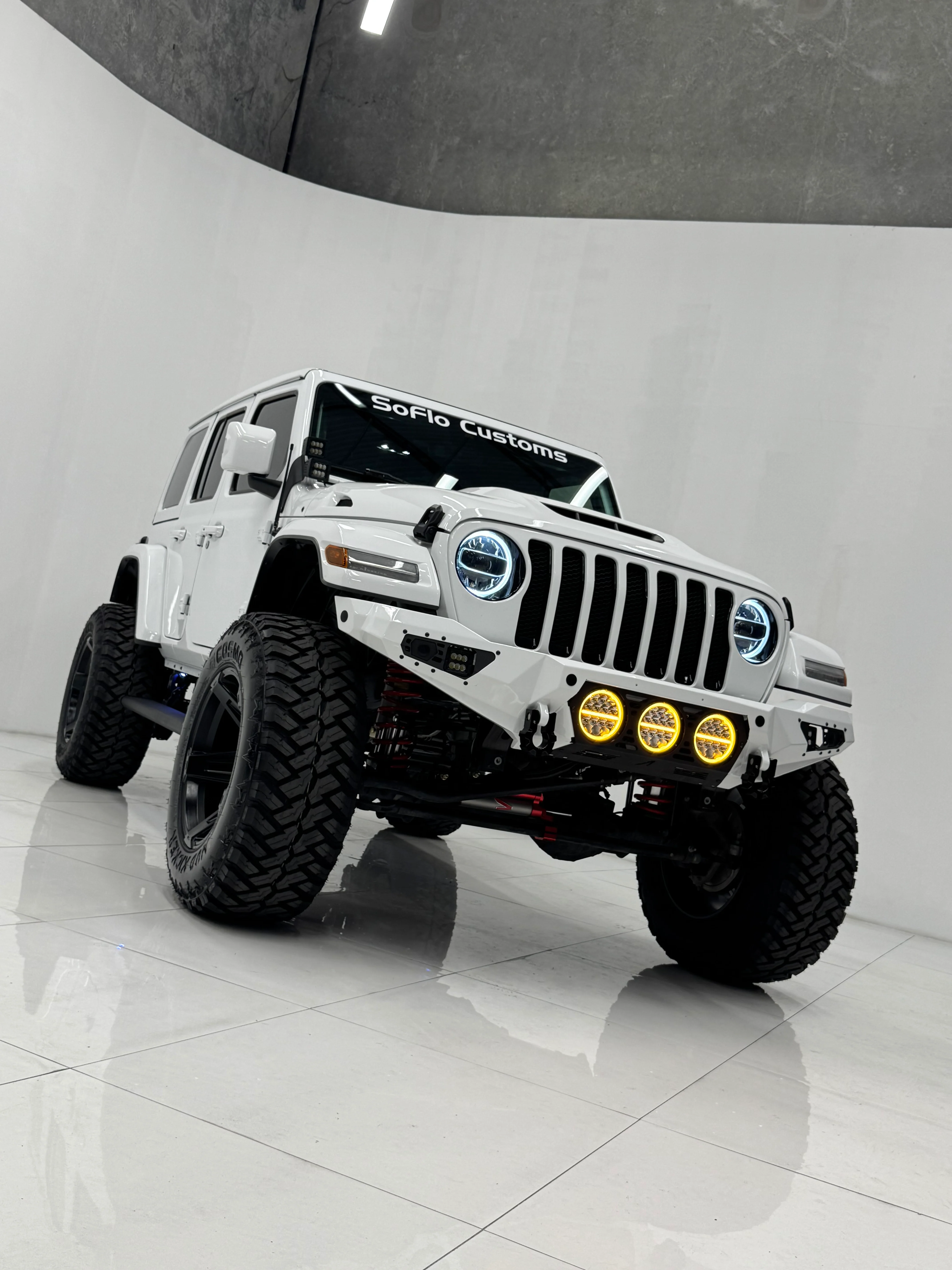 Jeep Gladiator Baja Steel Front Bumper with 3 LED Lights 2020-2025 - Image 3